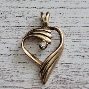 10K Heart Pendant.